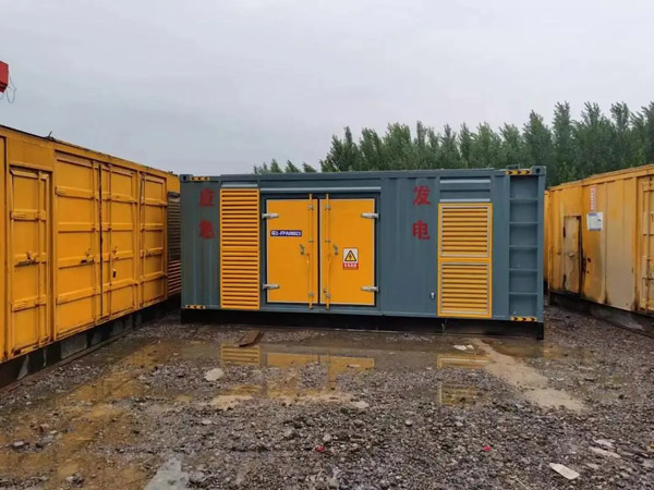 康县柴油发电机如何判断干式空气滤清器是否需要更换?