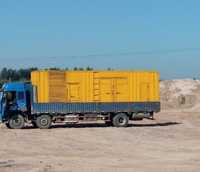 康县海拔3000m以上地区的变压器外绝缘距离应如何确定?