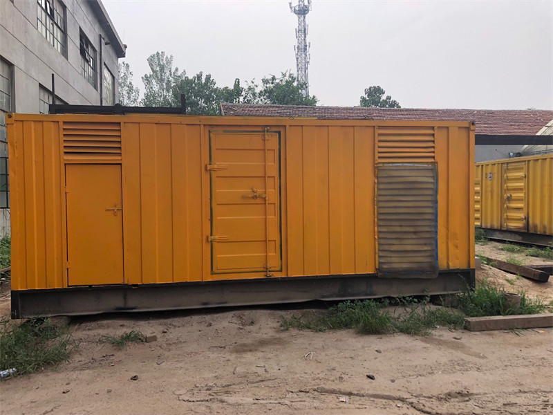 康县发电机出租进行负载测试时,电瓶电量不足的具体判断标准是什么?